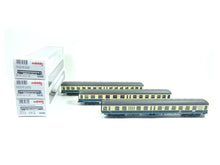 Laden Sie das Bild in den Galerie-Viewer, Mitteleinstiegswagen Set, beleuchtet, mfx, Märklin H0 43125, 43165, 43335 neu, OVP
