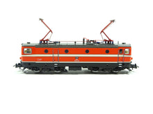 Laden Sie das Bild in den Galerie-Viewer, E-Lok Rh 1043 ÖBB digital sound, Roco H0 70454 neu OVP
