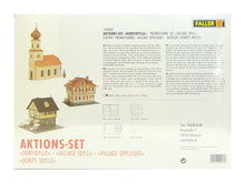 Laden Sie das Bild in den Galerie-Viewer, Modellbau Bausatz Aktions-Set Dorfidylle, Faller H0 190082 neu
