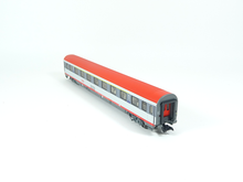 Laden Sie das Bild in den Galerie-Viewer, Schnellzugwagen EC, ÖBB, 1. Kl., Märklin H0 42731 neu, OVP

