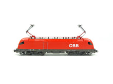 Laden Sie das Bild in den Galerie-Viewer, Start Set E Lok Taurus ÖBB mit Bettung, Piko H0 97947 neu, OVP
