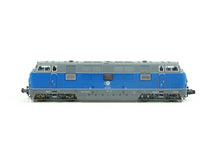 Laden Sie das Bild in den Galerie-Viewer, Diesellokomotive BR 221 EGP, Piko N  40507 neu OVP
