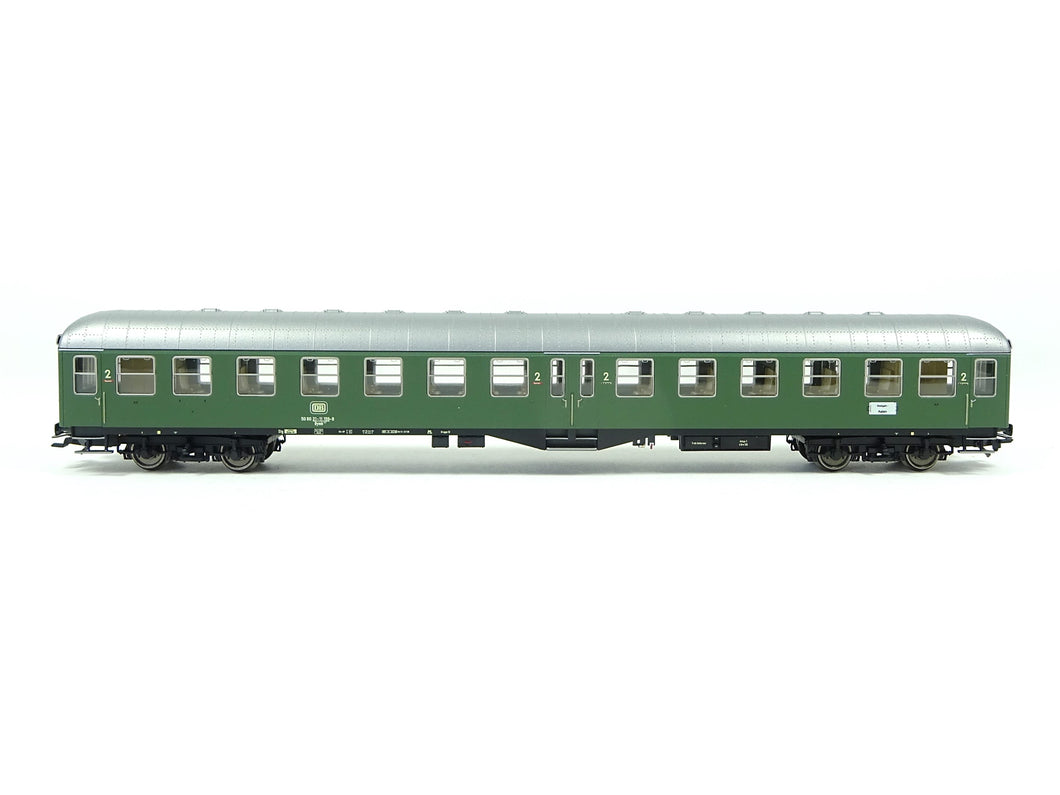 Personenwagen Reisezugwagen 2. Kl. DB, Trix H0 23160 neu OVP