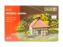 Laden Sie das Bild in den Galerie-Viewer, Modellbahn Modellbau Bausatz Rossmühle Rahden, Faller H0 130582 neu OVP
