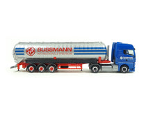 Laden Sie das Bild in den Galerie-Viewer, MAN TGX GX ADR Saugsilo-Sattelzug &quot;Bussmann&quot;, Herpa H0 950688 neu OVP

