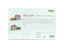 Laden Sie das Bild in den Galerie-Viewer, Bausatz Bahnhof Burgdorf, Faller H0 131541, neu

