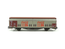 Laden Sie das Bild in den Galerie-Viewer, Schiebewandwagen-Set Hbbills Coca-Cola®, Märklin H0 48345, neu
