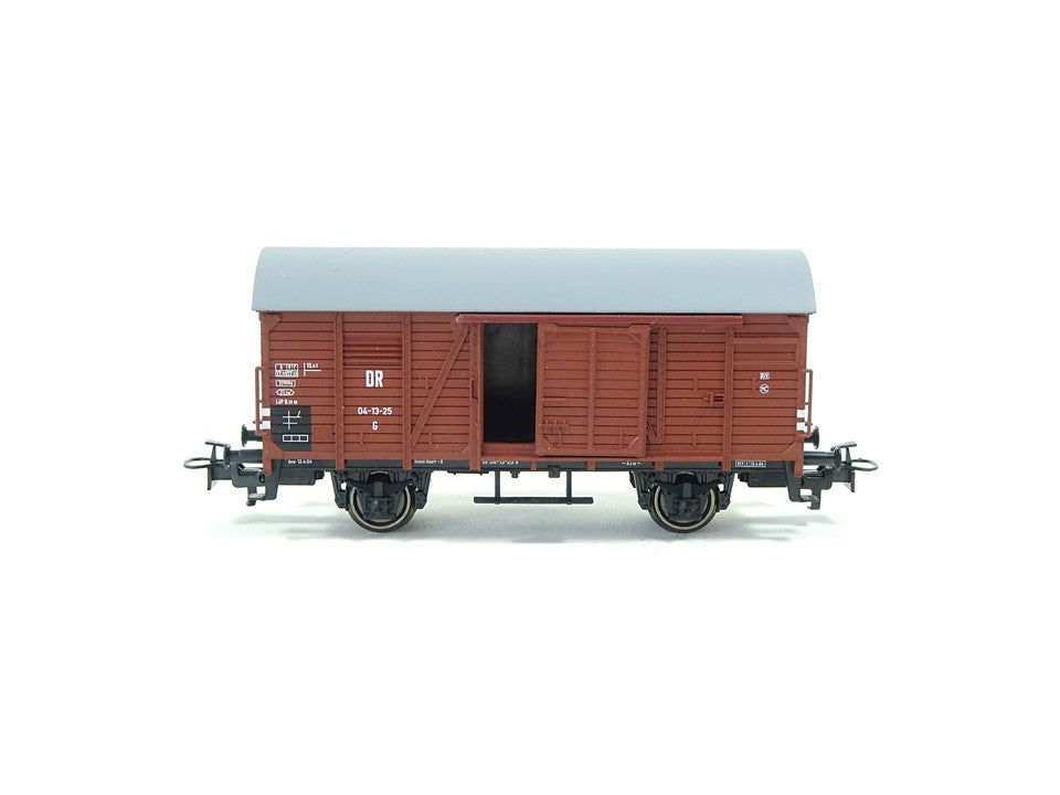 Trix H0 aus 21532 ( Märklin 4883 ), gedeckter Güterwagen GR, DR, neu