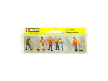 Laden Sie das Bild in den Galerie-Viewer, Modellbau Figuren Paketzusteller, Noch H0 15069 neu, OVP
