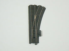Laden Sie das Bild in den Galerie-Viewer, C-Gleis Weichen Paar, Märklin H0 24611 / 24612 neu
