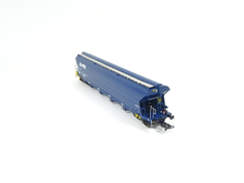 Laden Sie das Bild in den Galerie-Viewer, Getreidewagen VTG 130m³  m. Zugschluss DE, NME H0 505690 DC neu, OVP
