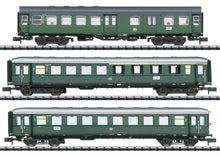 Laden Sie das Bild in den Galerie-Viewer, Wagen Set Eilzug im Donautal, Minitrix N 18209 neu, OVP
