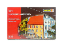 Laden Sie das Bild in den Galerie-Viewer, Bausatz 2 Relief Häuser Kleinstadt, Faller H0 130711, neu
