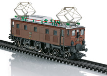 Laden Sie das Bild in den Galerie-Viewer, E-Lok mfx +, Ae 3/6 II SSB, digital, sound, Märklin H0 37515 neu, OVP
