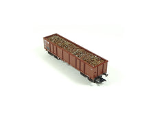 Laden Sie das Bild in den Galerie-Viewer, Güterwagen Eaos Hochbordwagen m Ladegut Schrott ( ähnl. 46914 ) DB, Märklin H0 46908 neu
