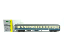 Laden Sie das Bild in den Galerie-Viewer, Steuerwagen DCC Mitteleinstiegswagen DB, Trix H0 23175 neu, OVP
