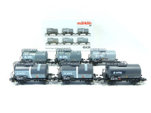 Laden Sie das Bild in den Galerie-Viewer, Märklin H0 46436, Set mit 6 Kesselwagen, VTG, grau, gealtert, neu, OVP

