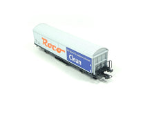 Laden Sie das Bild in den Galerie-Viewer, Gleis Schienenreinigungswagen, Roco Clean H0 46400 neu

