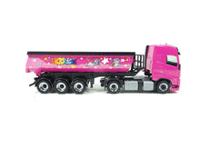 Laden Sie das Bild in den Galerie-Viewer, Volvo FH5 Globetrotter Rundmulden-SZ&quot;NBTK Ulbrich / Pink Panther&quot;, Herpa H0 951869 neu OVP
