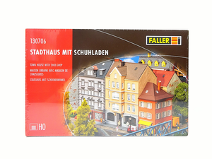 Bausatz Stadthaus mit Schuhladen, Faller H0 130706 neu
