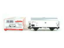 Laden Sie das Bild in den Galerie-Viewer, Modellbahn Güterwagen Modelleisenbahn Kühlwagen weiß, DB, Märklin H0 4415 neu, OVP
